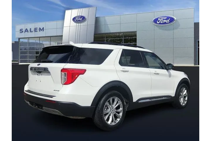 $35990 : Ford Explorer 2023 AWD XLT 4 image 3