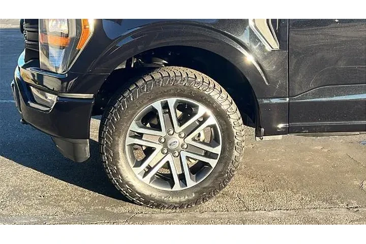 $38900 : Ford F-150 2023 4x4 XL 4dr S image 6