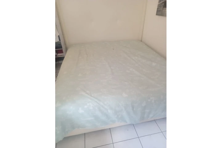 $350 : Cama quinzise image 1