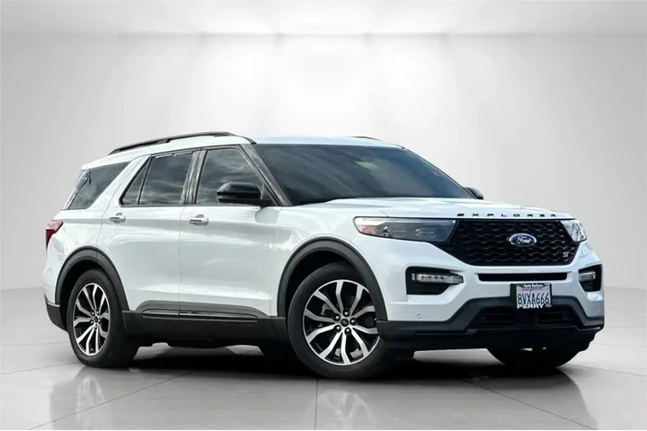 $33759 : Ford Explorer 2021 AWD ST 4d image 1
