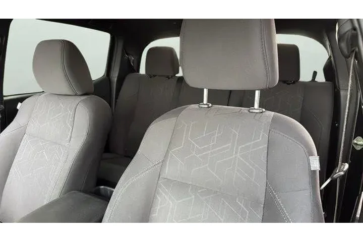 $24854 : Toyota Tacoma 2017 4x4 TRD P image 10