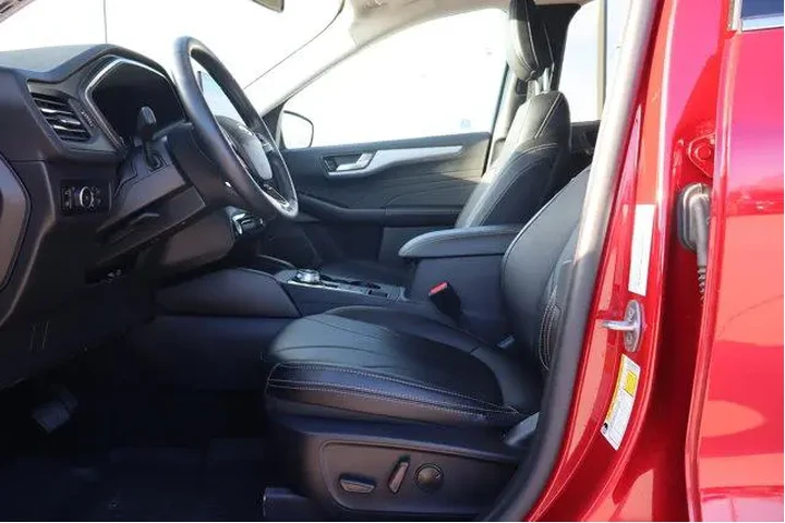 $30990 : Ford Escape Plug-In Hybrid 2 image 9