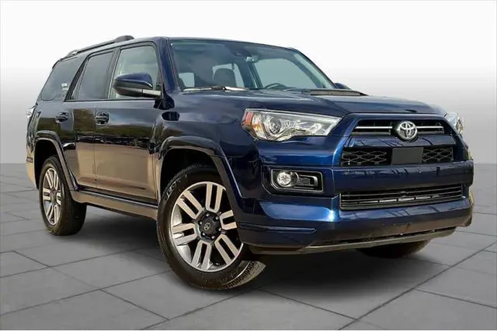 $37880 : Toyota 4Runner 2024 4x2 TRD image 3