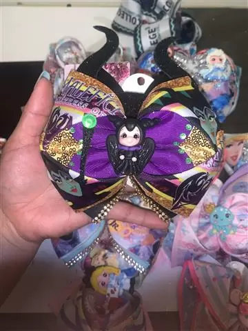 Gaby’s Crafts and Bows image 3