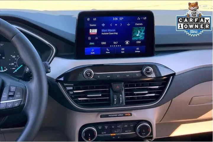 $20985 : Ford Escape 2022 SE 4dr SUV image 6