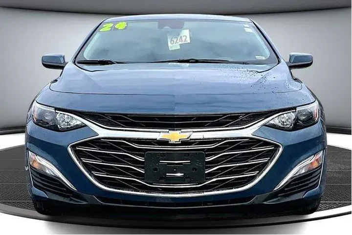$20000 : Chevrolet Malibu 2024 LS 4dr image 2
