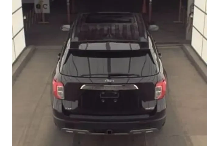 $33955 : Ford Explorer 2022 AWD XLT 4 image 2