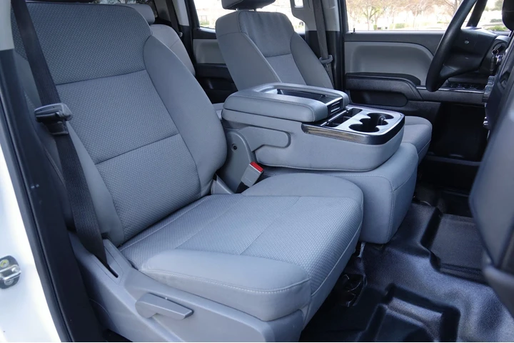 $11990 : 2018 Silverado 2500HD WT image 8