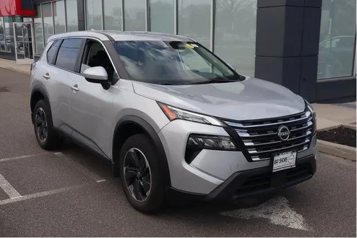 $23257 : Nissan Rogue 2025 AWD SV 4dr image 4