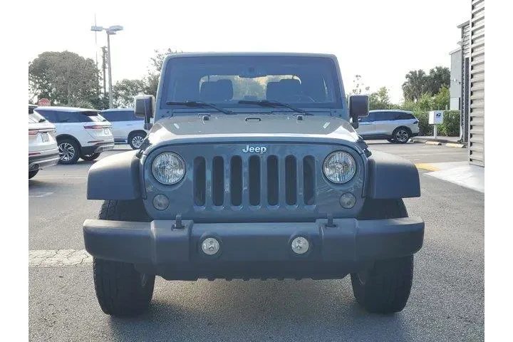 $13590 : Jeep Wrangler 2015 4x4 Sport image 2