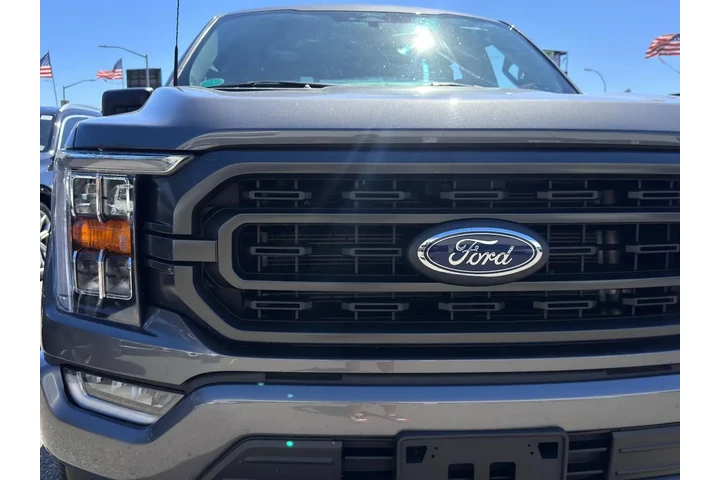 $34895 : Ford F-150 2022 4x4 XLT 4dr image 9