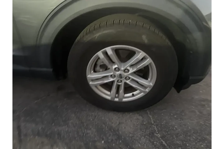 $27582 : Ford Explorer 2022 XLT 4dr S image 4