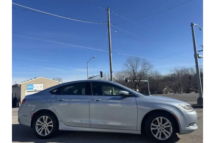 $6999 : 2015 200 Limited image 5