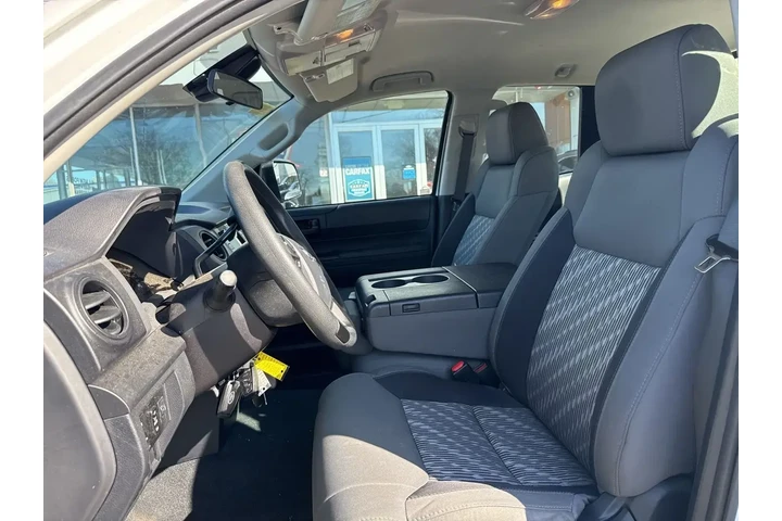 $35995 : Toyota Tundra 2018 4x4 SR 4d image 3