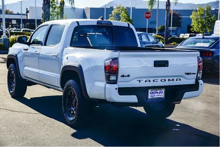 $35499 : Toyota Tacoma 2017 4x4 TRD P image 6
