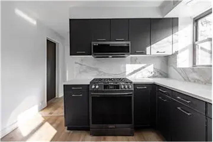 $2995 : Rental property with 2 bedro image 2