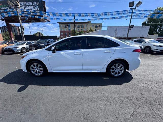 $25299 : 2022 Corolla LE CVT (Natl) image 6