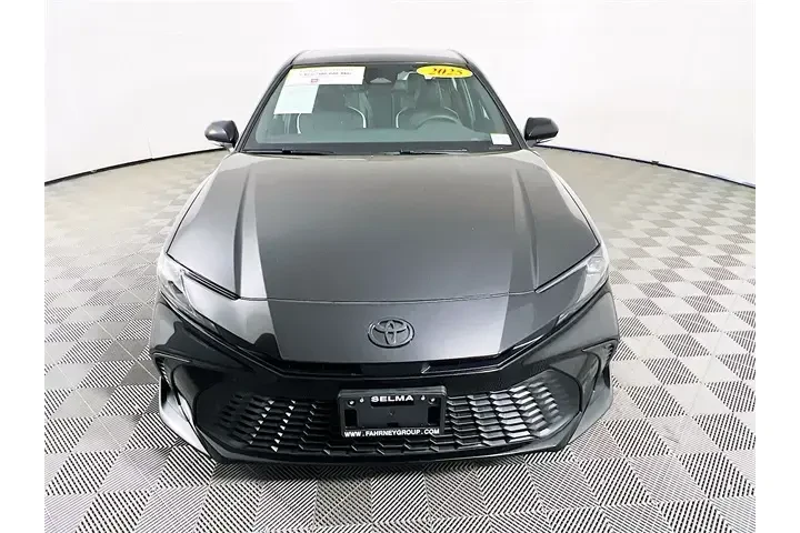 $33500 : Toyota Camry 2025 SE 4dr Sed image 2