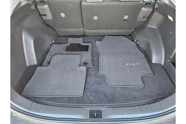 $31987 : Toyota RAV4 2025 XLE 4dr SUV image 6