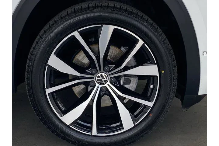 $39881 : Volkswagen Atlas 2024 AWD SE image 5