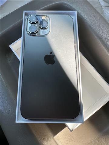 $600 : iPhone 13 Pro Max image 3