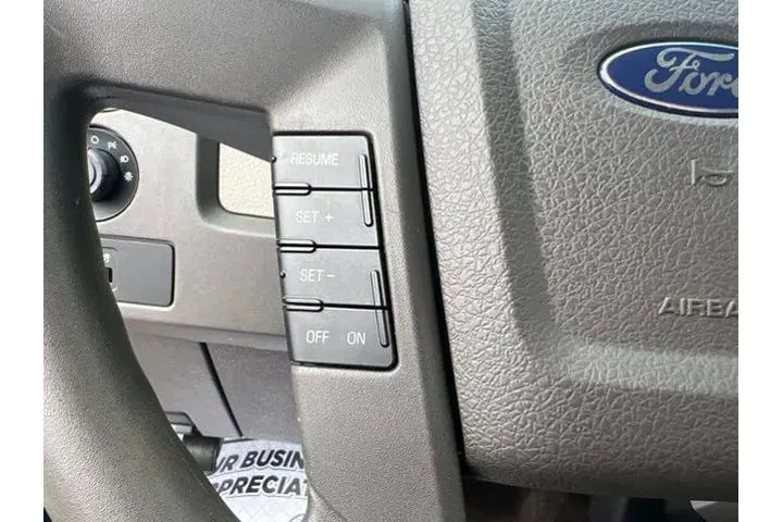 $14750 : Ford F-150 2010 4x2 XLT 4dr image 9