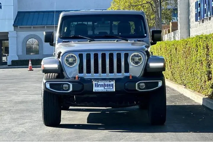 $28595 : Jeep Gladiator 2020 4x4 Over image 9