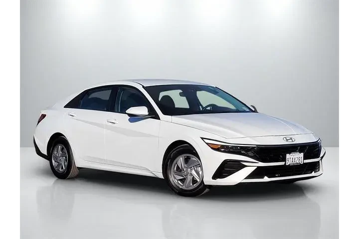 $21650 : Hyundai ELANTRA 2025 SE 4dr image 1