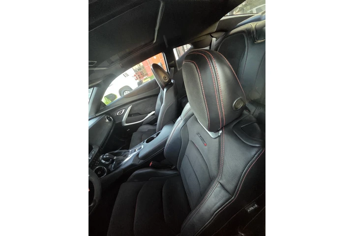 $57499 : Camaro 2021( Coupé) image 8