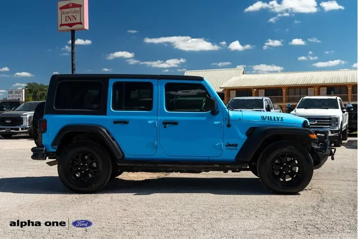 $24010 : Jeep Wrangler Unlimited 2021 image 4