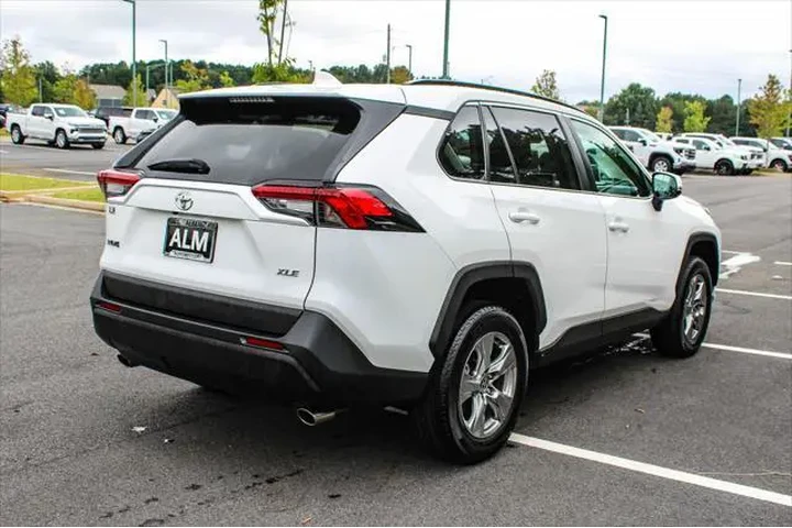 $24920 : Toyota RAV4 2024 XLE 4dr SUV image 5
