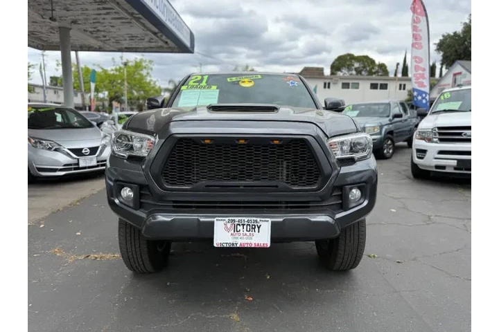 2021 Tacoma TRD Sport image 4