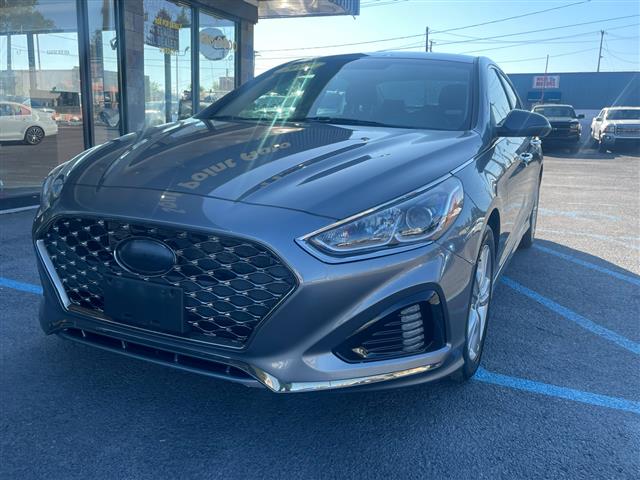 $12900 : 2018 Sonata image 3