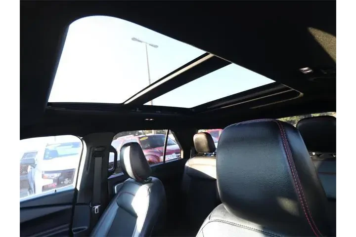 $34949 : Ford Explorer 2022 AWD ST-Li image 4