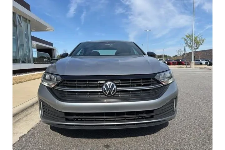 $19421 : Volkswagen Jetta 2024 Sport image 9