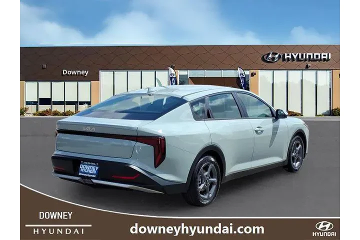 $22345 : Kia K4 2025 LXS 4dr Sedan image 4