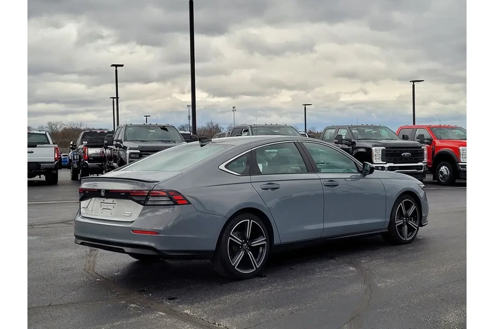 $29094 : Honda Accord Hybrid 2023 Spo image 4