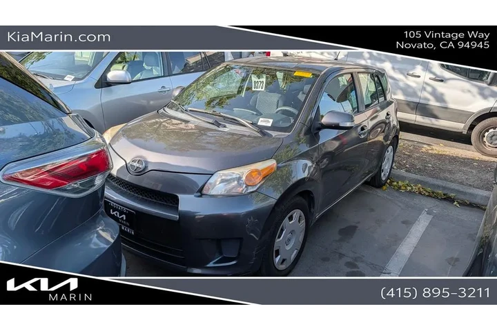 $9990 : 2012 xD image 1