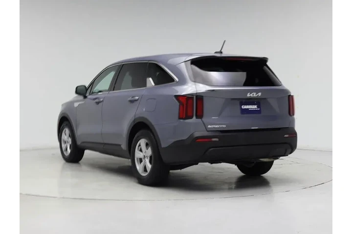 $25998 : Kia Sorento 2023 LX 4dr SUV image 2