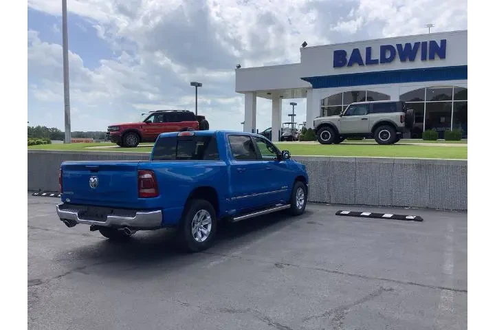 $39950 : Ram 1500 2024 4x2 Laramie 4d image 7