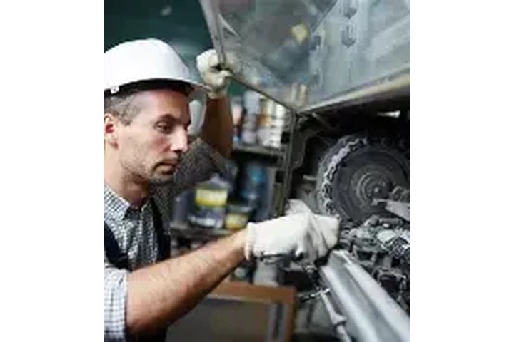 Maintenance Tech Needed image 2