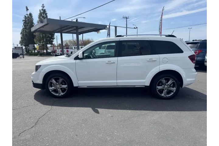 $9998 : 2017 Journey Crossroad Plus image 10