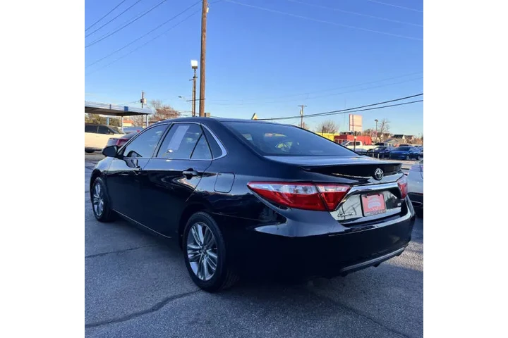 $15999 : 2017 Camry LE image 9