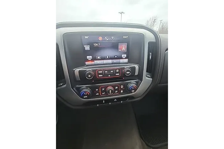 $16839 : GMC Sierra 1500 2015 4x4 SLE image 8