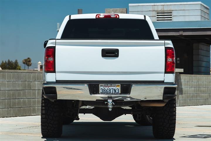 2018 Silverado 1500 LT image 10