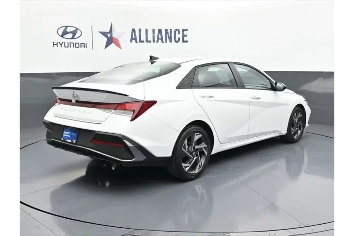 $22900 : Hyundai ELANTRA 2025 SEL Spo image 9