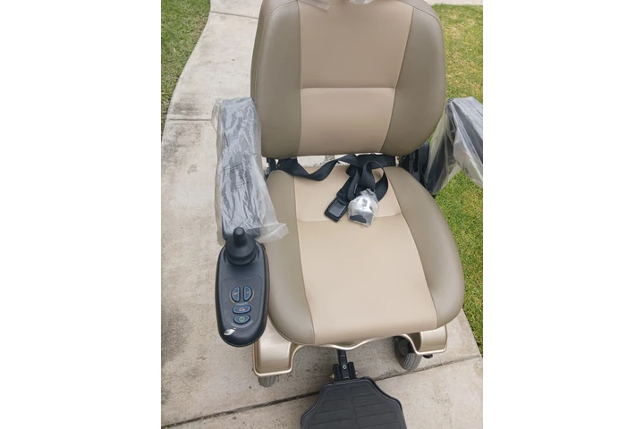 $260 : silla de ruedas image 1