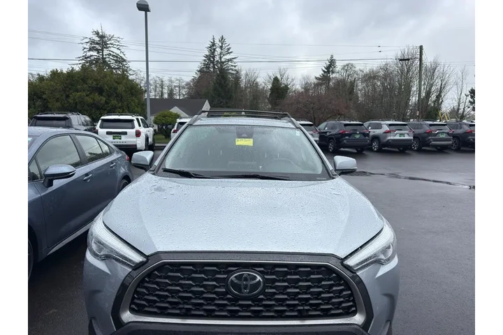 $25998 : Toyota Corolla Cross 2022 AW image 2