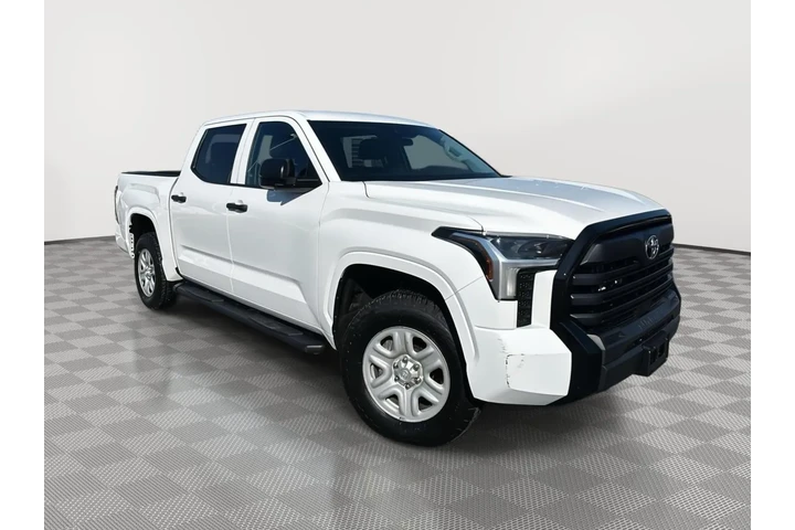 $40997 : 2023 Tundra SR image 1