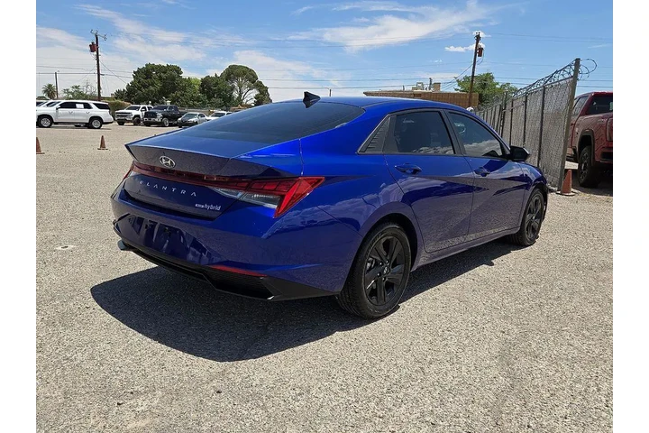 $21982 : Hyundai ELANTRA Hybrid 2023 image 5